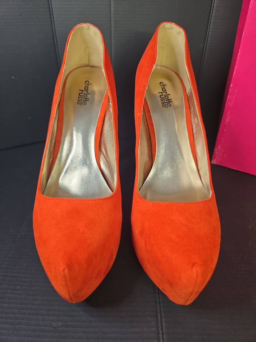 Charlotte Russe Marquise Blood Color Platform Suede Pump Size 10
